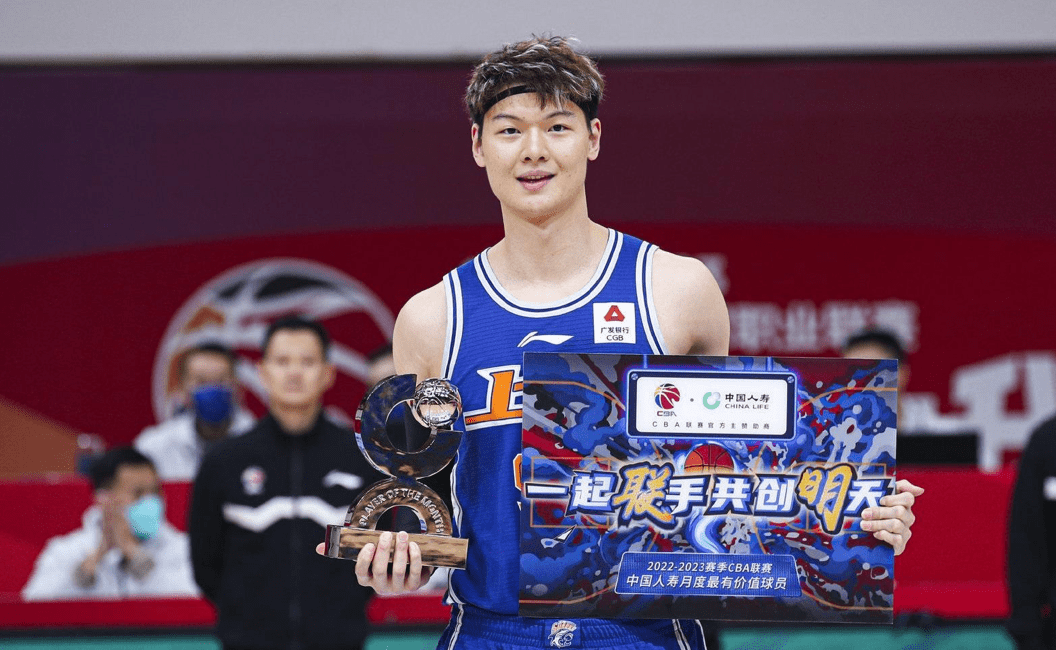 冲刺阶段意大利杯传出新动向,深圳男篮状态回暖,管理层表态:管理层满意,资深球员宣示担当的简单介绍 冲刺阶段意大利杯传出新动向,深圳男篮状态回暖,管理层表态:管理层满意,资深球员宣示担当的简单介绍