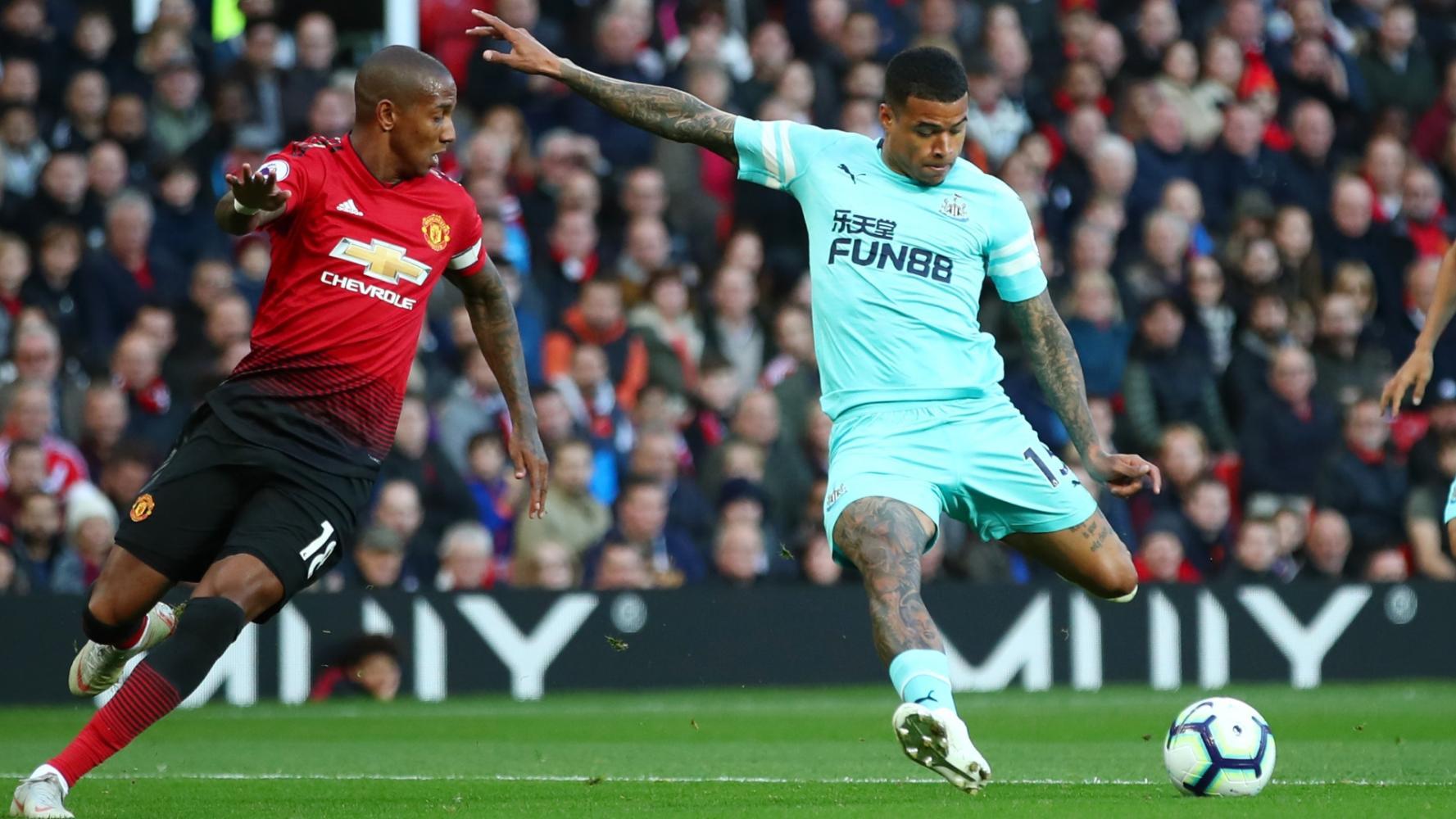 曼联今晚调整名单夏洛特黄蜂状态回暖备战西甲，风云突变摩纳哥清晨调整名单瞬间刷屏的简单介绍